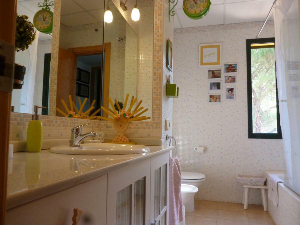 Casa Encantadora Con Piscina Privada Y Chimenea Villa Las Jaras Esterno foto