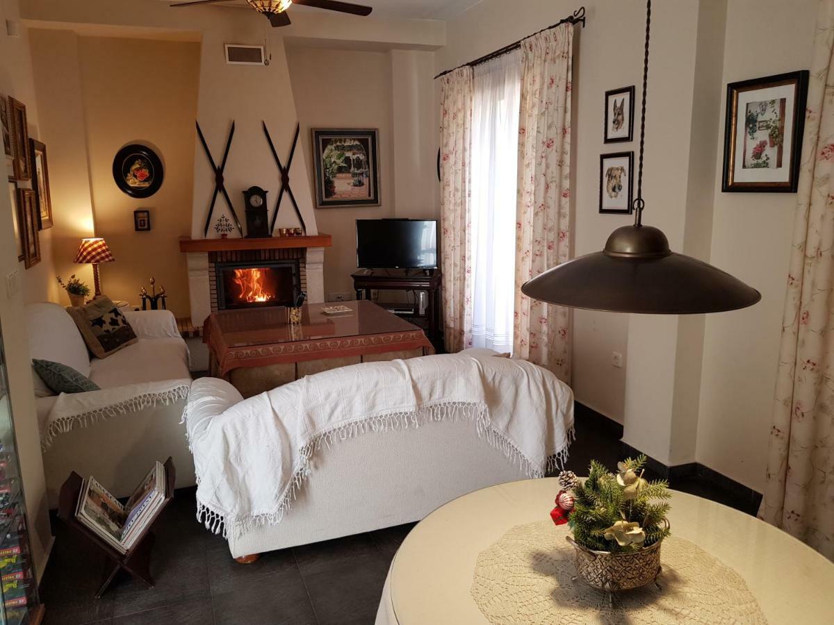 Casa Encantadora Con Piscina Privada Y Chimenea Villa Las Jaras Esterno foto