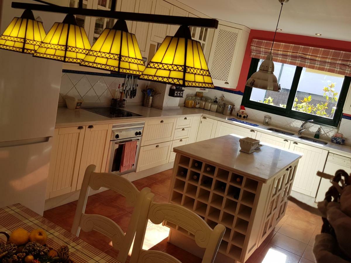 Casa Encantadora Con Piscina Privada Y Chimenea Villa Las Jaras Esterno foto